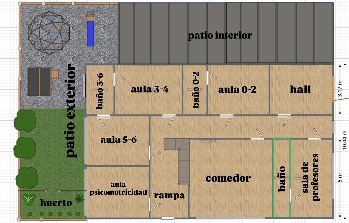 Plano de la primera planta: aulas, hall, comedor, baños, sala de profesores y patios